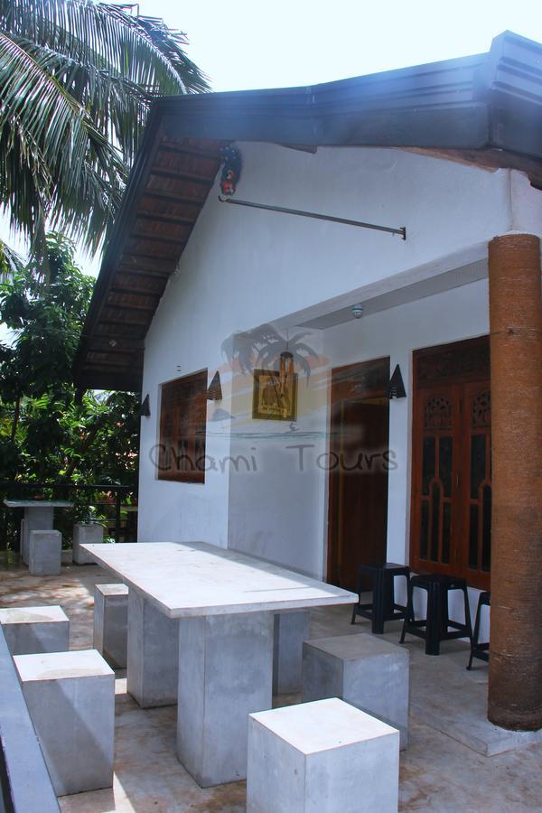 Airport Tourist Hostel Katunayake Exterior photo