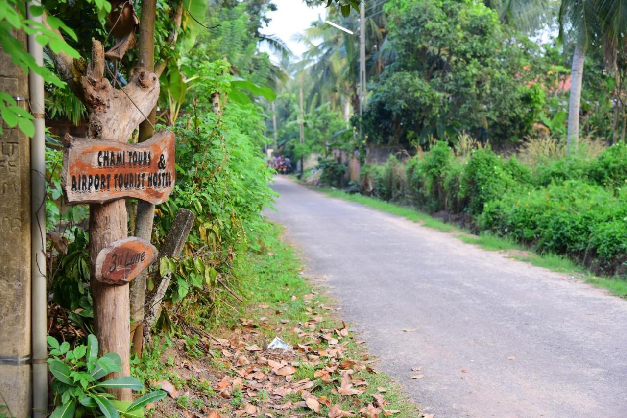 Airport Tourist Hostel Katunayake Exterior photo